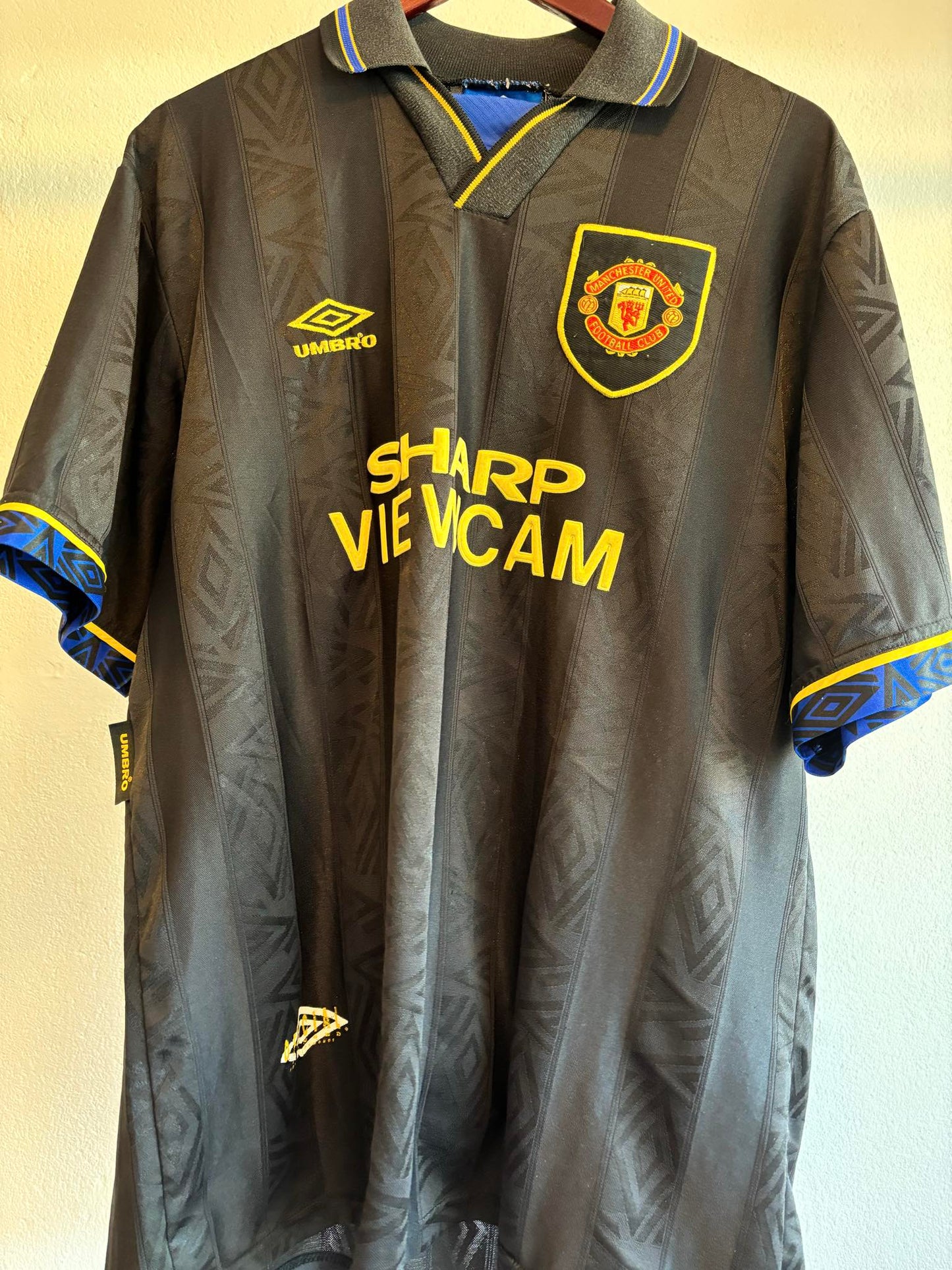 93-95 Manchester United Away